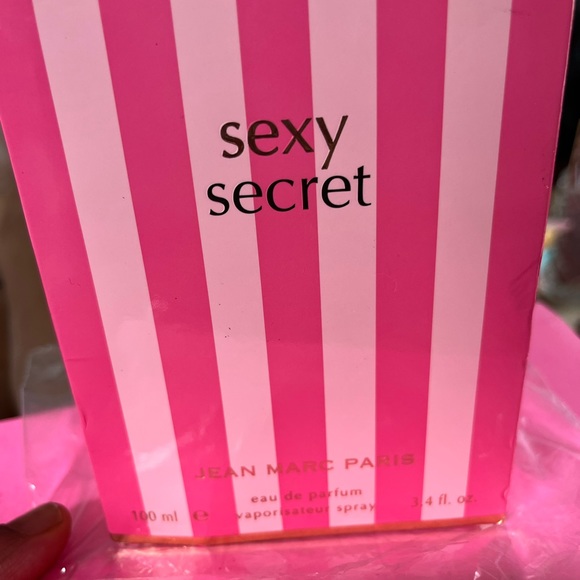 Body oils have more than one cent - Picture 11 of 17